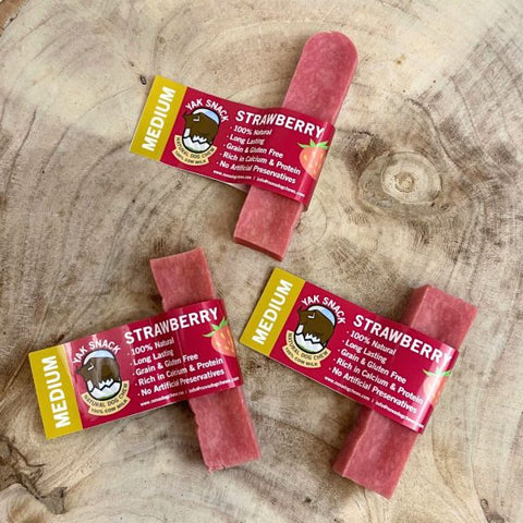 Yak Snack Strawberry Medium 68g-80g