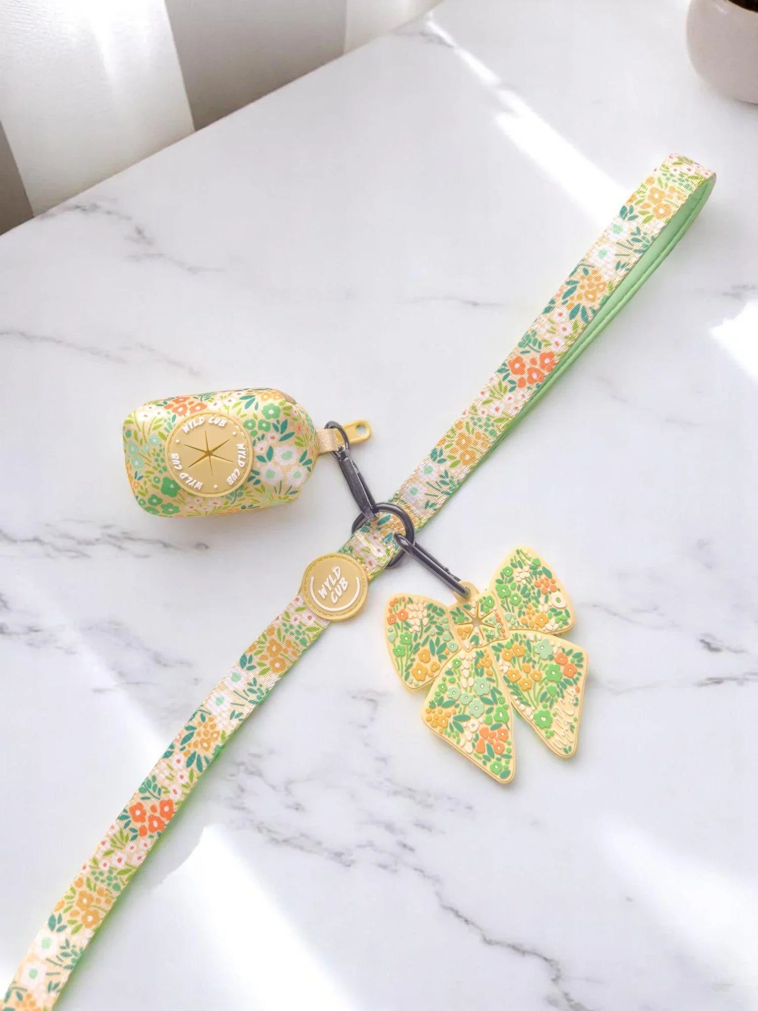 Wyld Cub - Dog Poop Bag Holder: Notting Hill Lemongrass