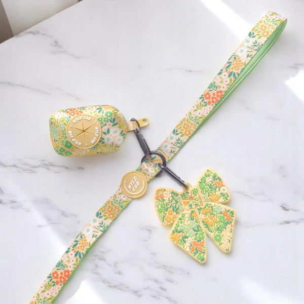 Wyld Cub - Dog Poop Bag Holder: Notting Hill Lemongrass